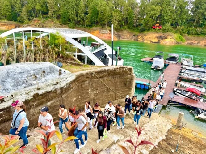 Loggro - Evento Guatapé